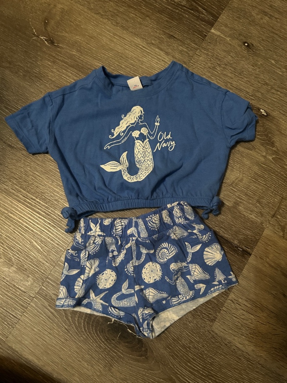 Old Navy Blue Mermaid Tee & Shell Print Shorts Set